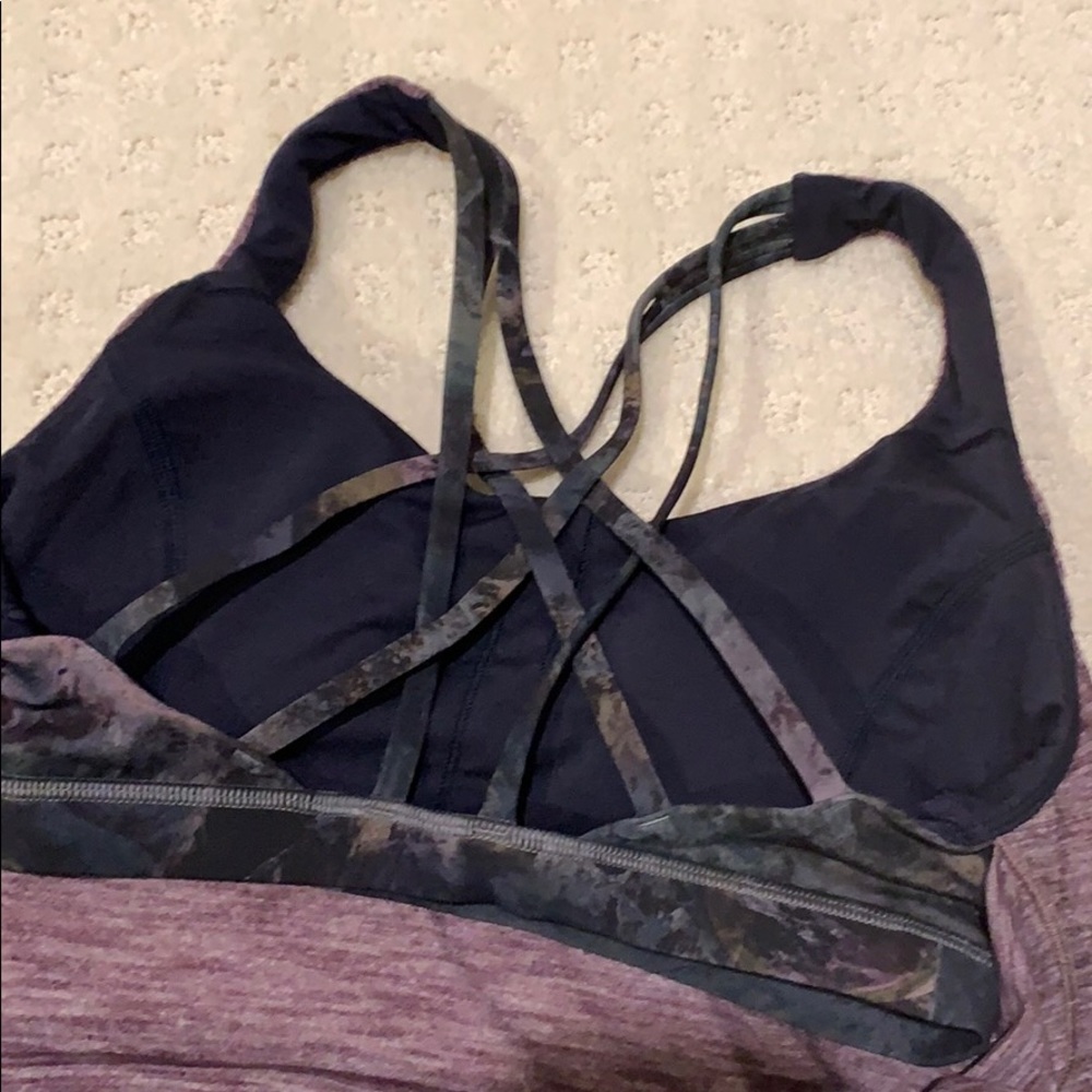 NWT Lululemon Free to be Serene Sports Bra Size 6